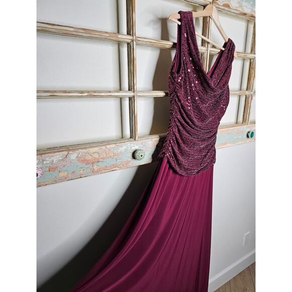 R & M Richards Long Evening Gown Dress W/ Glitter knit Bodice Ladies size 12 - Picture 12 of 16